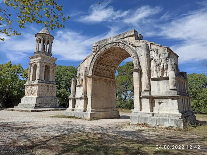 La Palmeraie Istres Εξωτερικό φωτογραφία